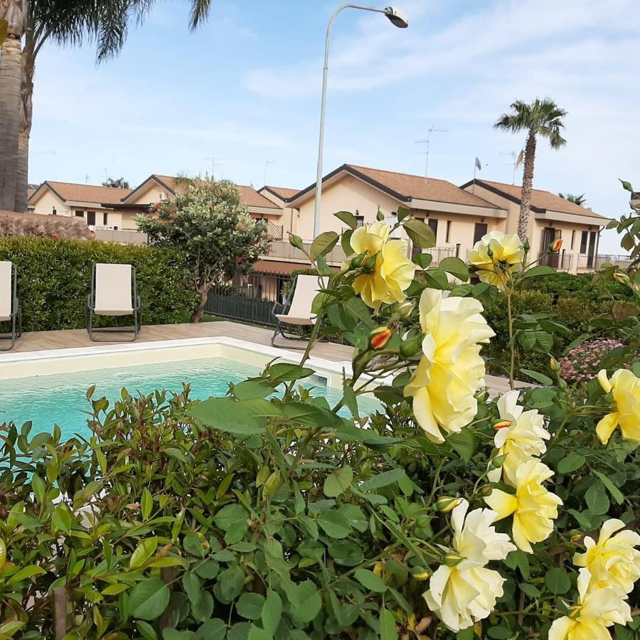 Casa Vacanze Etna Cocus Santa Venerina Exteriör bild