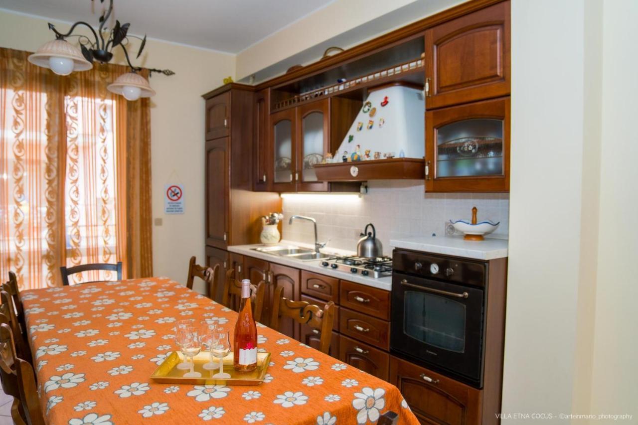 Casa Vacanze Etna Cocus Santa Venerina Exteriör bild